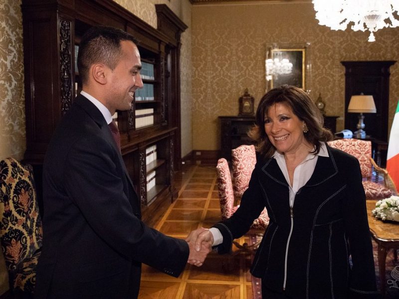 Politica: Vitalizi, Di Maio: “Privilegi rubati, non diritti”, rivolta M5s contro Casellati