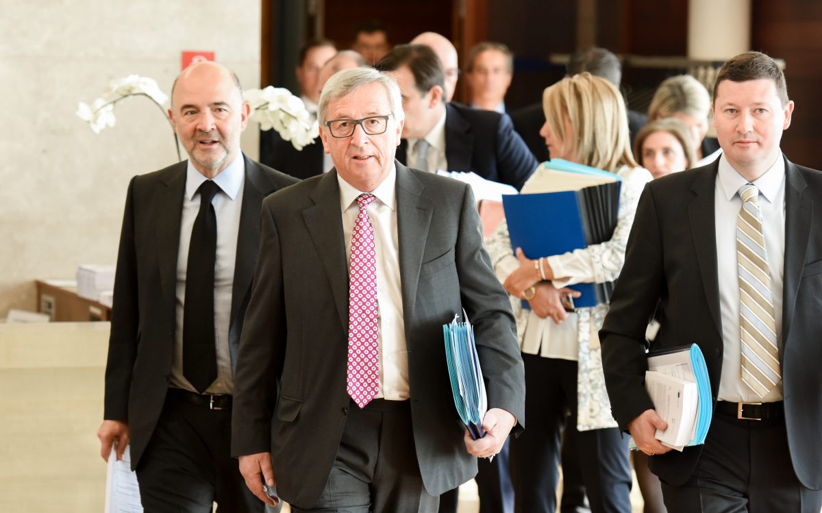 La Ue striglia l’Italia: “Spieghi perchè non ha ridotto debito”. Salvini: “Conta lavoro, non deficit”