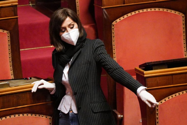 A Che Ora Trasmettono Love Is In The Air