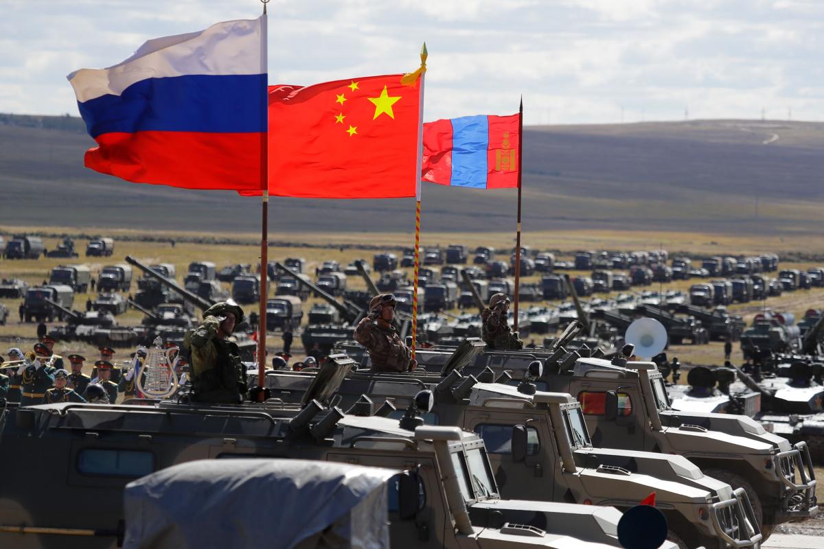 RUSSIA E CINA RIVELANO ALL’OCCIDENTE LA LORO VERA POTENZA MILITARE CON LE MANOVRE CONGIUNTE