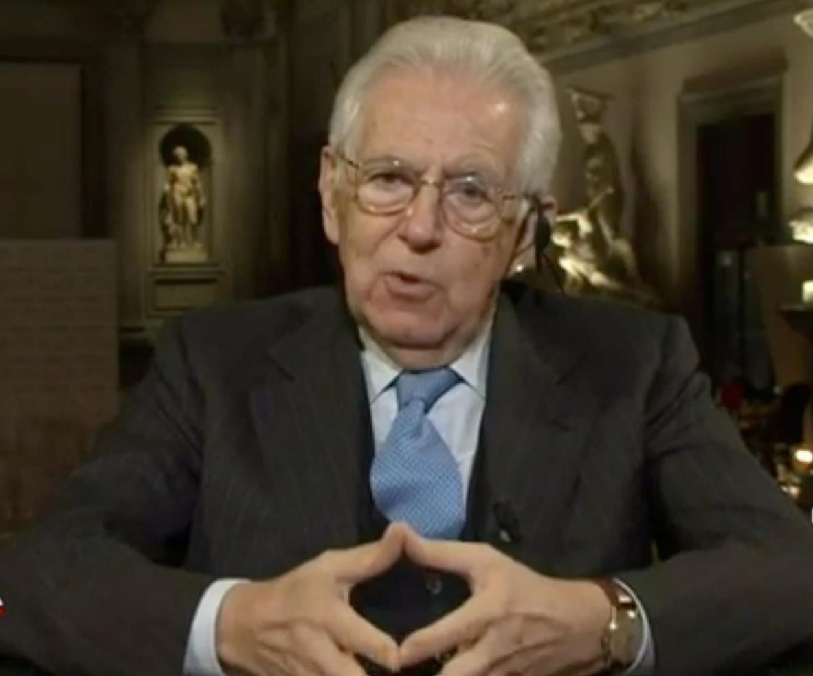 Delirio di Monti: “Siamo in guerra, l’informazione sia meno democratica”
