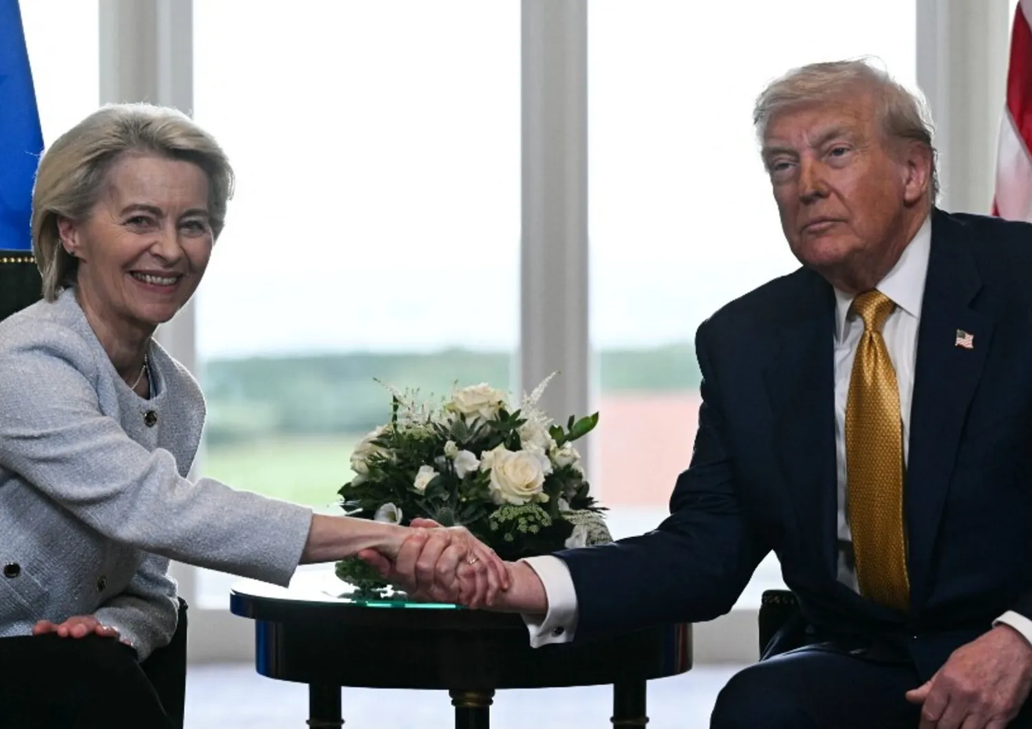 Dazi, intesa raggiunta tra Stati Uniti e Ue. Tariffe al 15%. Meloni: “Accordo positivo”