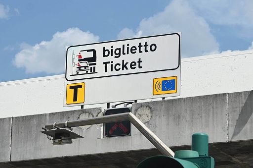 Autostrade, da gennaio i pedaggi aumenteranno dell’1,5%