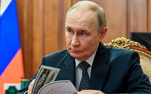 Putin assicura: “Avanziamo e annientiamo il nemico”