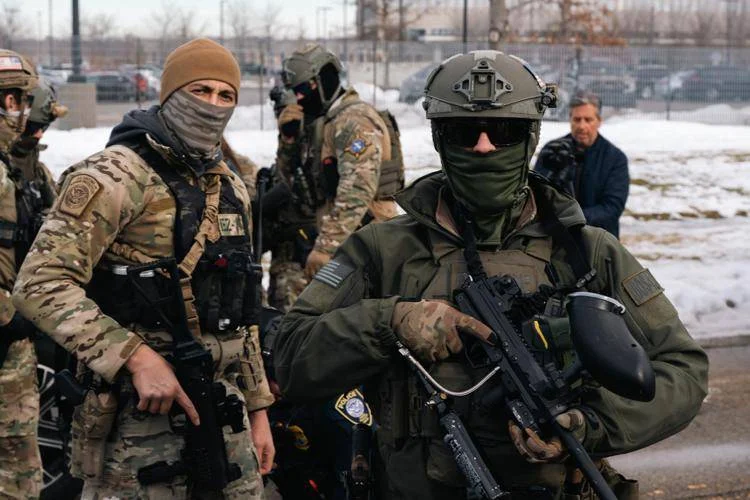 L’Ice a Milano-Cortina? Regione Lombardia: “Nessuna conferma della loro presenza alle Olimpiadi”