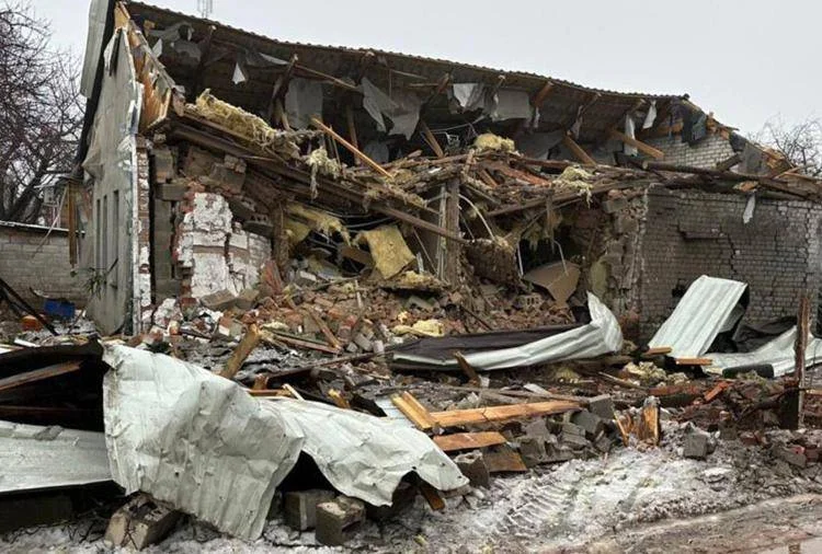 Ucraina, Russia attacca Kiev e altre città. Oggi nuovi colloqui in Svizzera