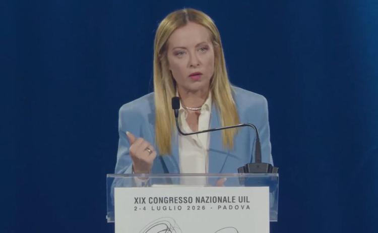 Congresso Uil: Meloni difende i provvedimenti su lavoro, fisco ed energia