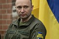Nuovo assetto della difesa ucraina: il generale Drapatyi succede a Syrskyi alla guida dell’esercito