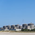 Caldo eccezionale in Francia: sospesi otto reattori nucleari tra picchi termici e meduse