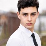 Luigi Zeno è Lronardo in Minerva La scuola su Netflix tra Nemo e un nuovo set su Rai 1